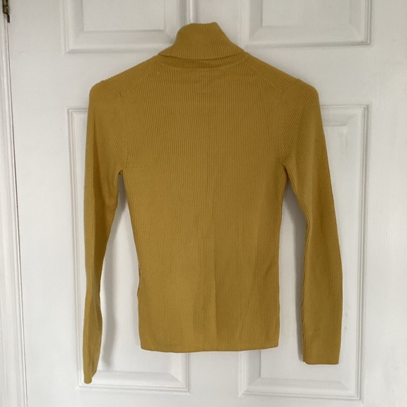 UNIQLO 100% wool turtleneck sweater - Picture 4 of 7